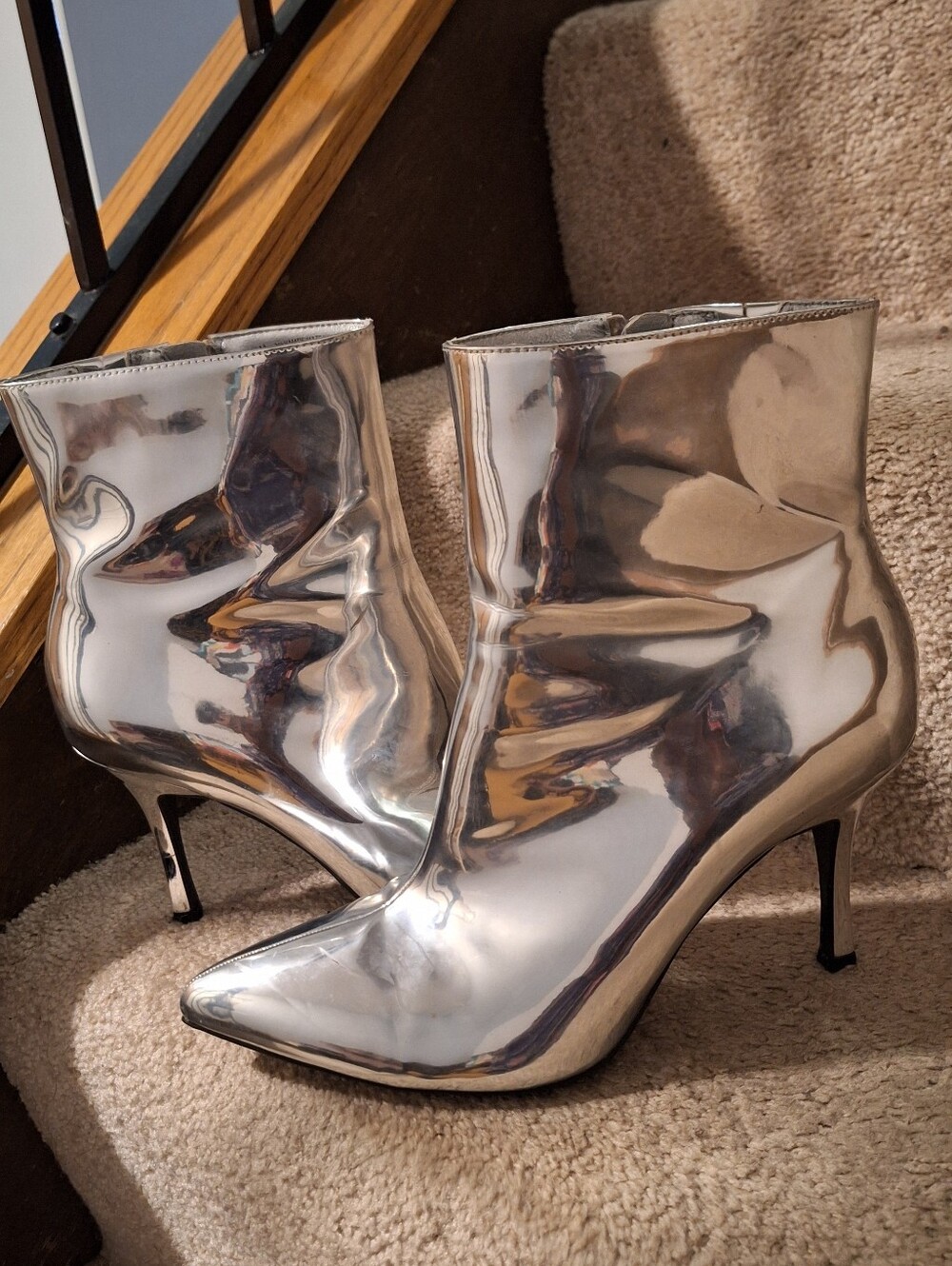 Women's Silver Metallic Pointed-Toe Ankle Boots - Picture 4 of 4